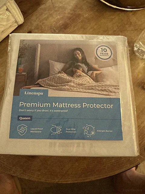 Linenspa Premium Smooth Waterproof Mattress Protector - Queen Size